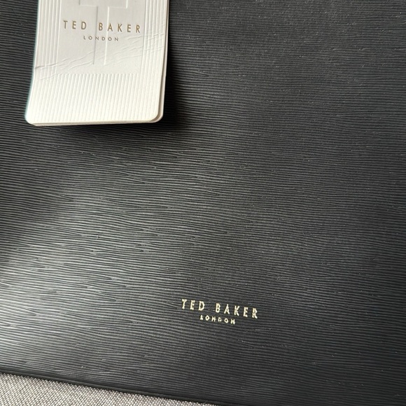 Ted Baker Deannah Bow Detail Shopper - Women's - Picture 2 of 9